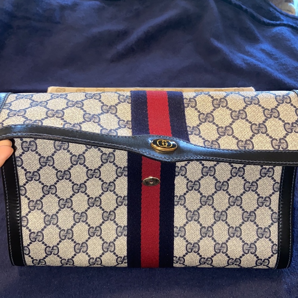 Vintage Gucci clutch - Picture 2 of 13